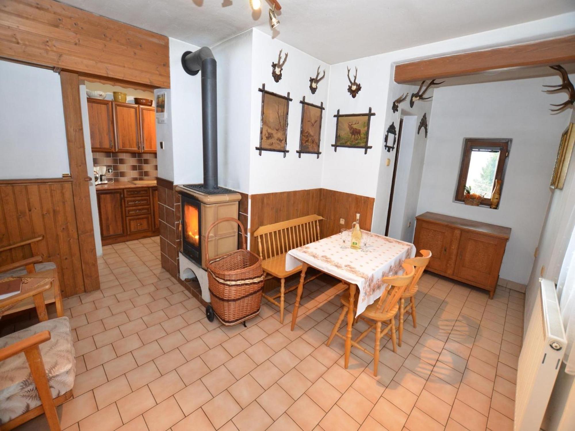 Small At The Edge Of The Forest Chalet *